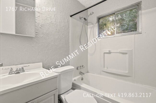 Building Photo - 1767 Richard Dr