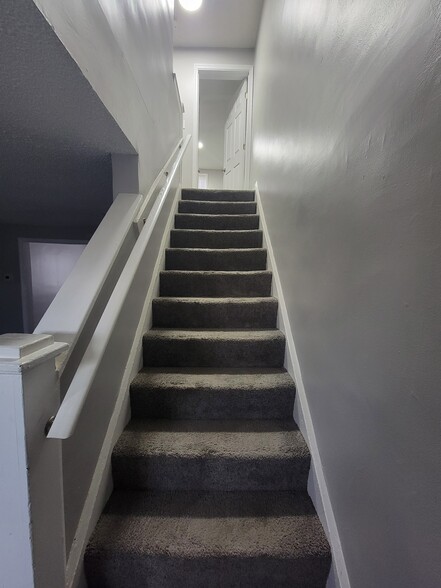 Building Photo - 3242 Westmont Ave