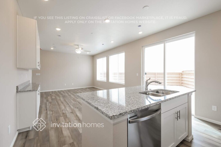 Building Photo - 10168 Scranton Ct