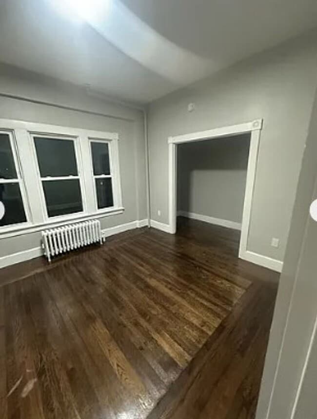 Building Photo - 1068 Broad St