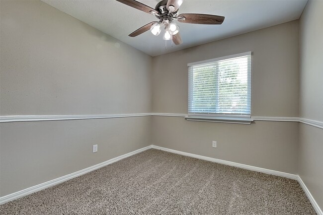Building Photo - 2330 Wren Meadow Rd
