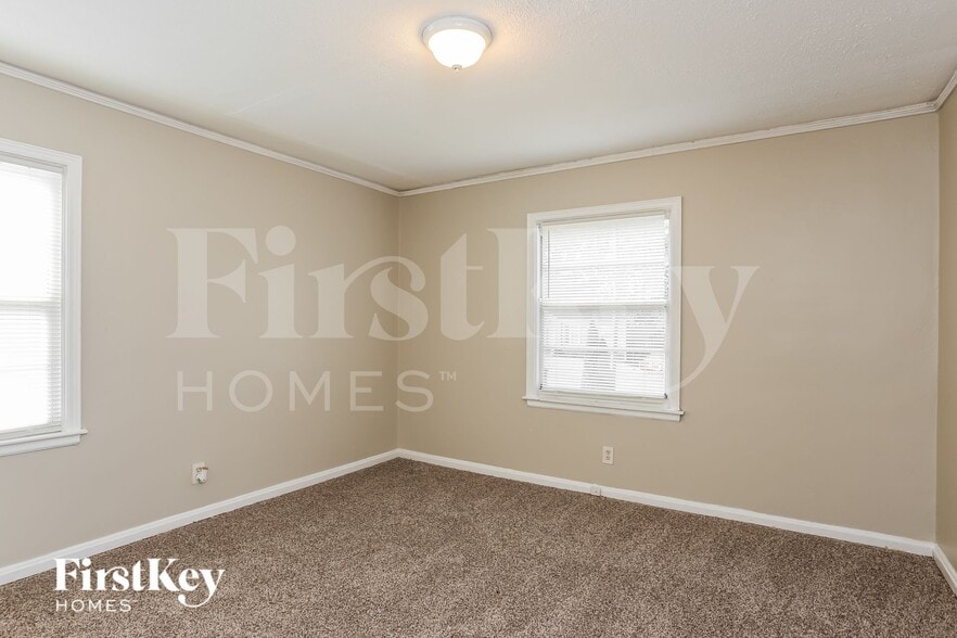 Building Photo - 1924 Shirley St SW