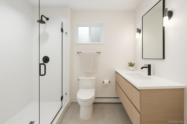 Building Photo - 112-11 75th Ave