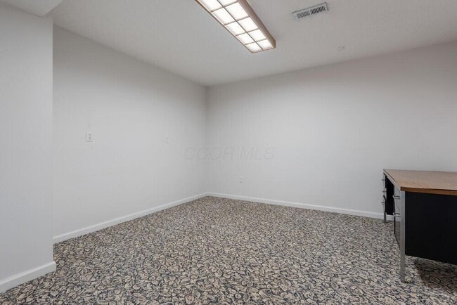 Building Photo - 6117 Wynford Dr