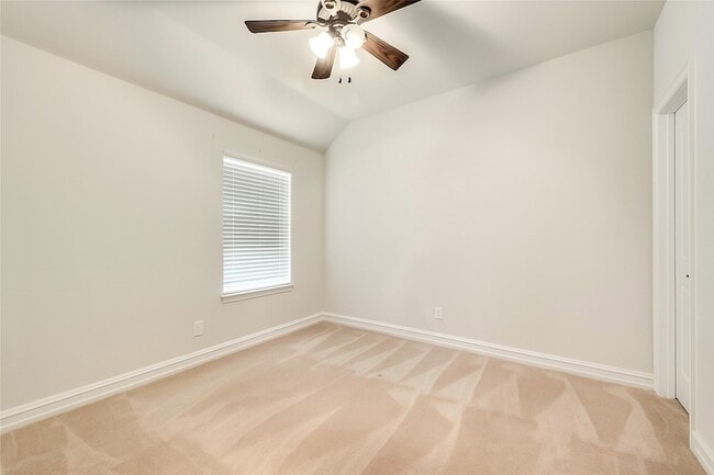 Building Photo - 601 Elm Creek Dr