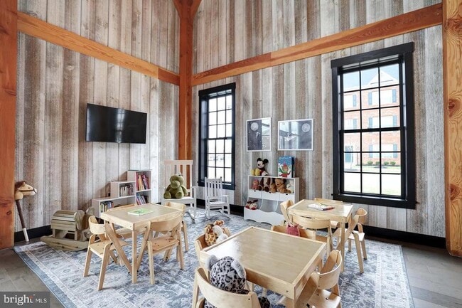 Building Photo - 7018 Foxton Way