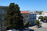 Building Photo - 3044 Franklin St