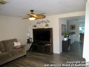 Building Photo - 115 McLennan Oak