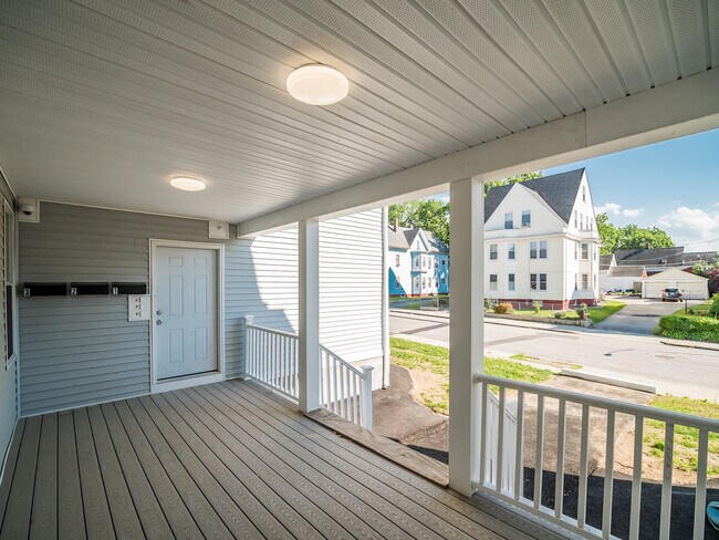 Building Photo - 7 Lowell St