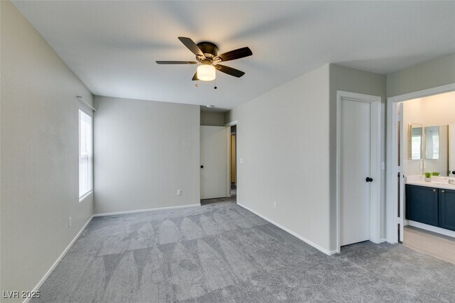 Building Photo - 3340 Cheyenne Gardens Way