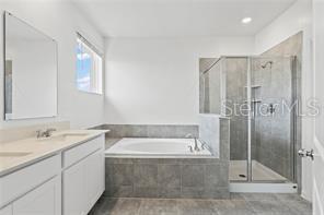 Building Photo - 323 Nine Iron Dr