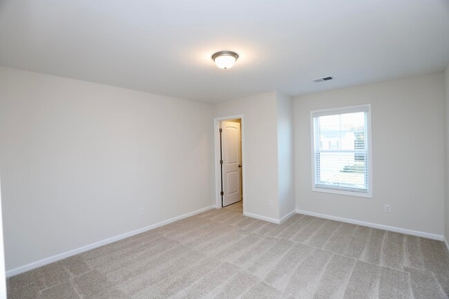 Building Photo - 1960 Barnhart Dr