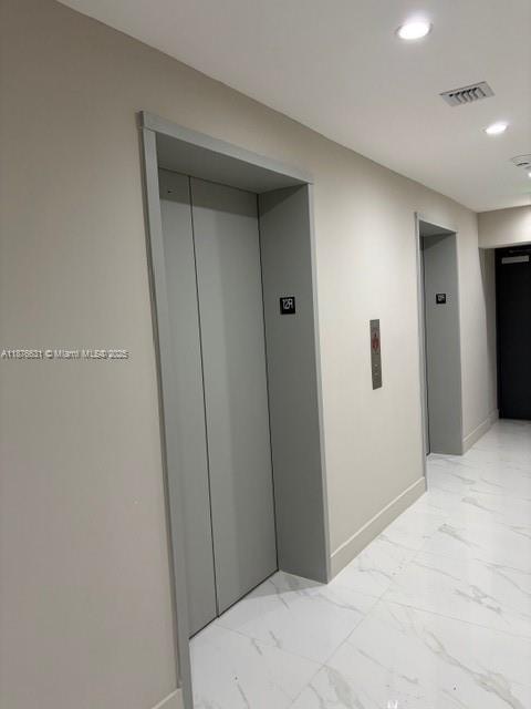 Building Photo - 700 NE 24th St