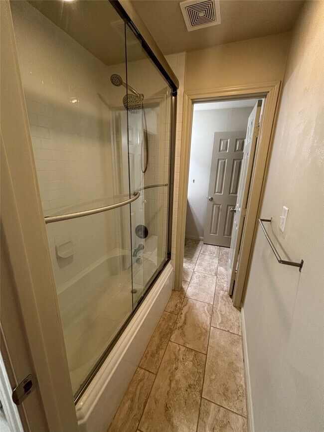 Building Photo - 7600 Emmett F Lowry Expy