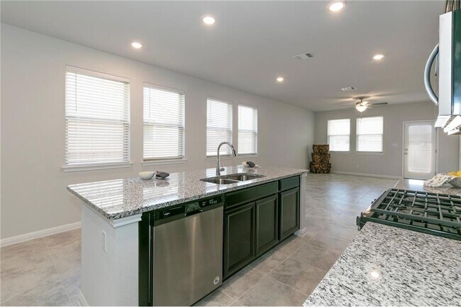 Building Photo - 108 Otella St