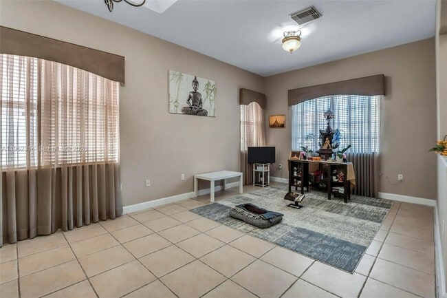 Building Photo - 13124 SW 54th Ct