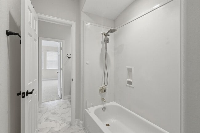 Building Photo - 3315 Riviera Dr