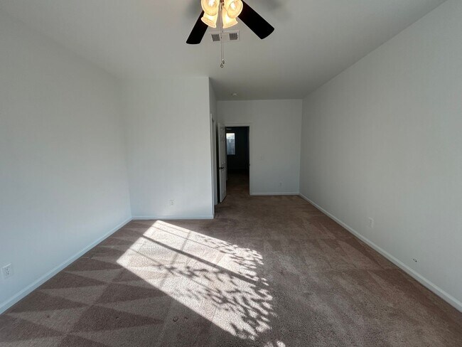 Building Photo - 5208 Harness Ct