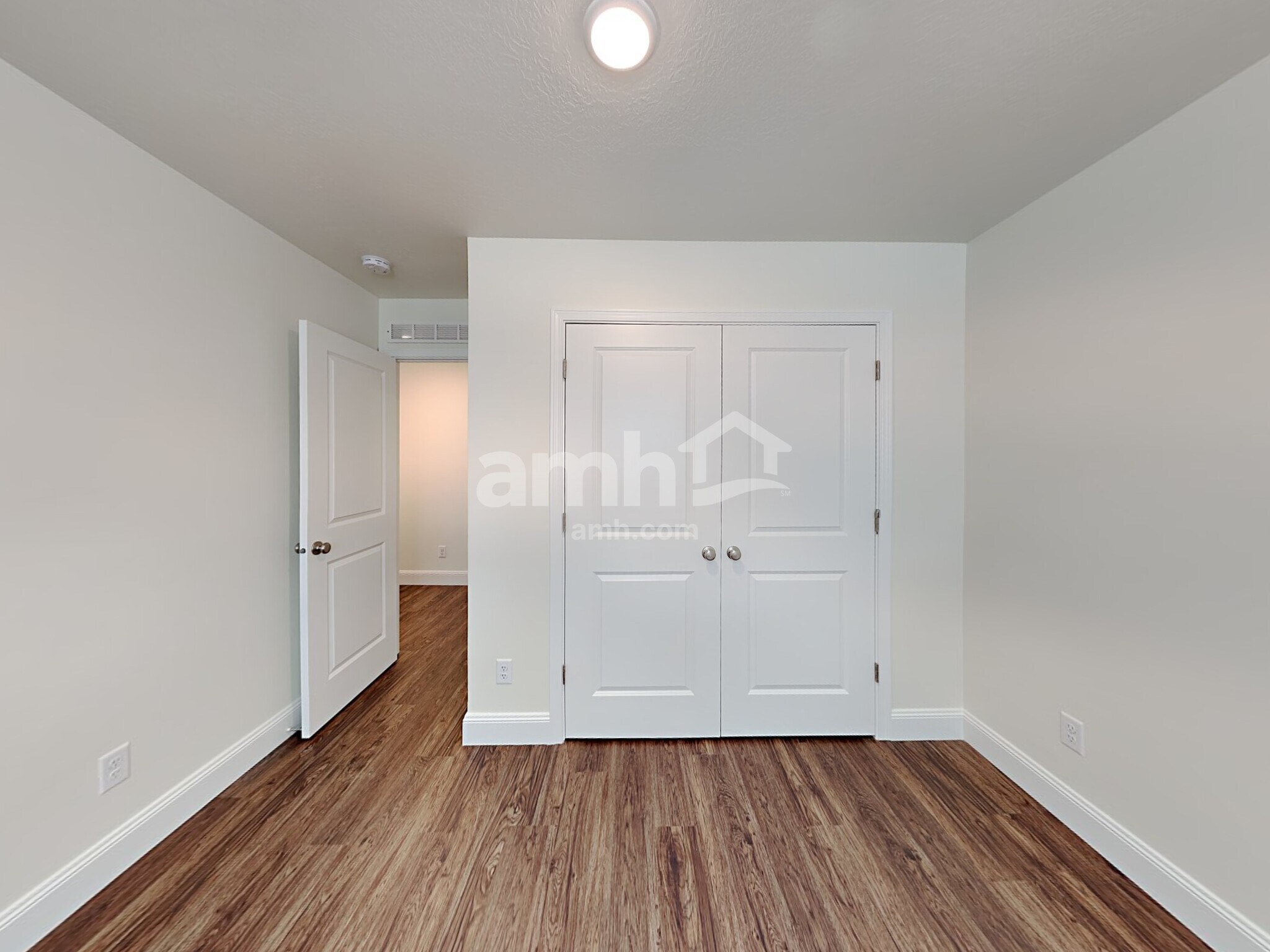 Building Photo - 3354 Fields Ave