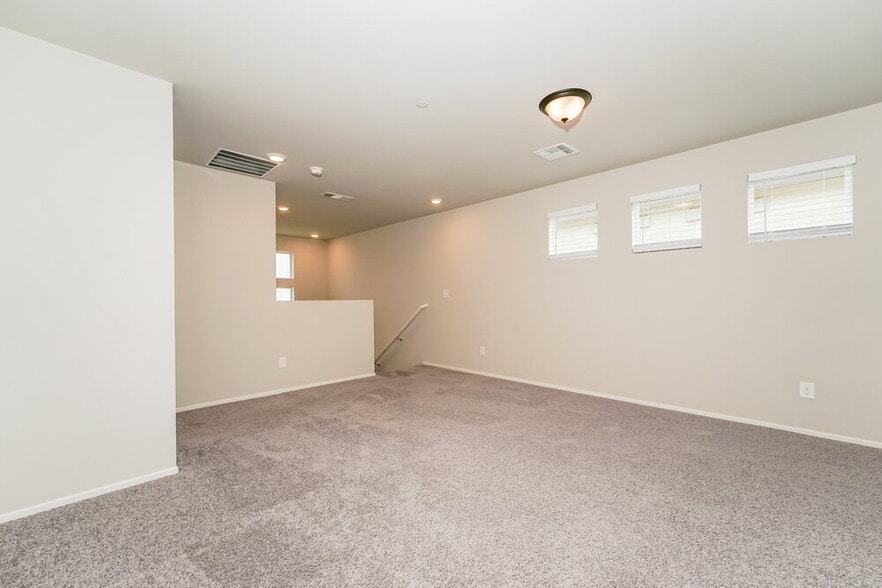 Building Photo - 7453 Garnet Moon St