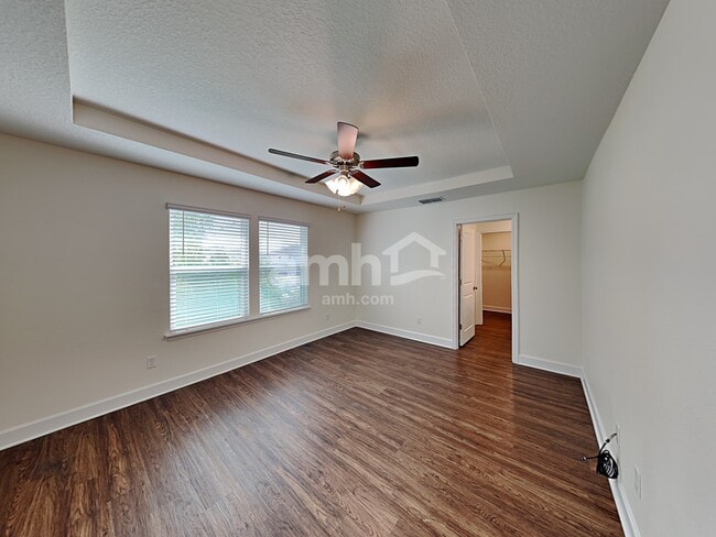 Building Photo - 8673 Highfield Ave