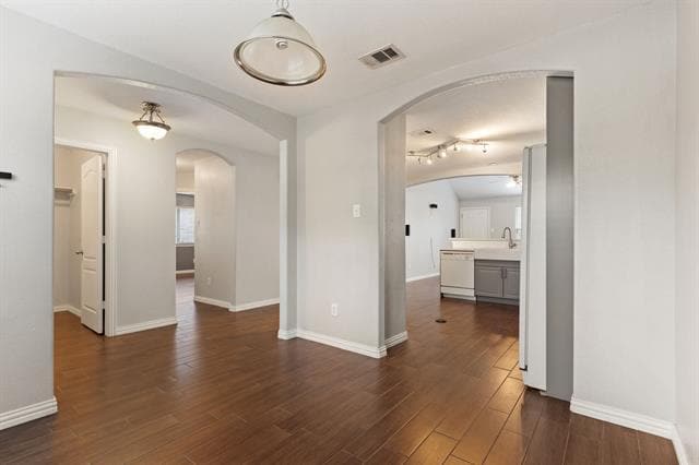 Building Photo - 6625 Chalk River Dr