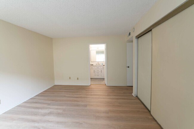 Building Photo - 1825Wilc