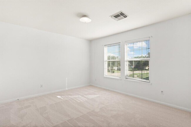 Building Photo - 3510 Lanesborough Dr