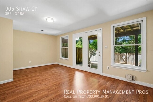 Building Photo - 905 Shaw Ct