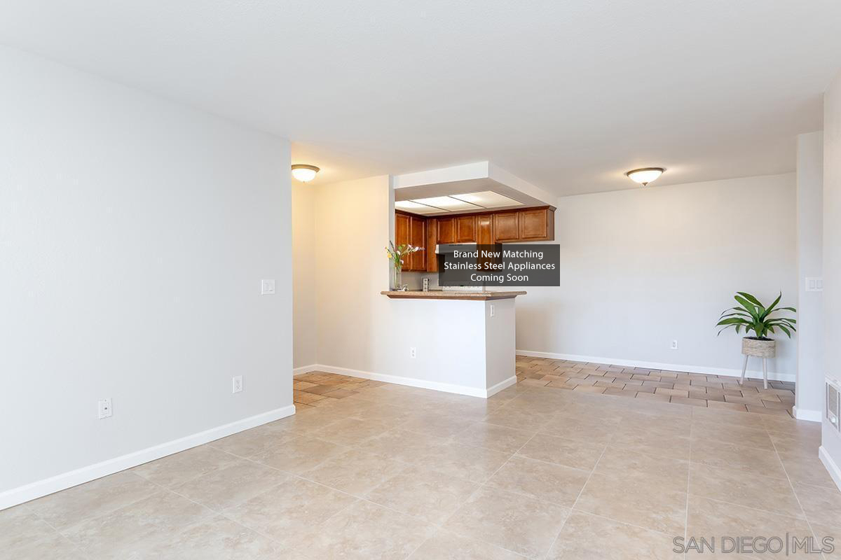 Building Photo - 432 Edgehill Ln