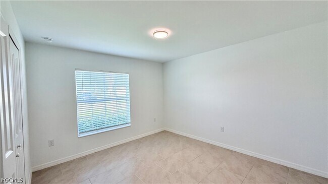 Building Photo - 4007 San Clemente Ct