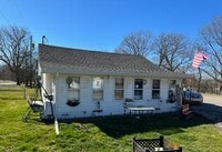 Building Photo - 3885 Roseville Rd