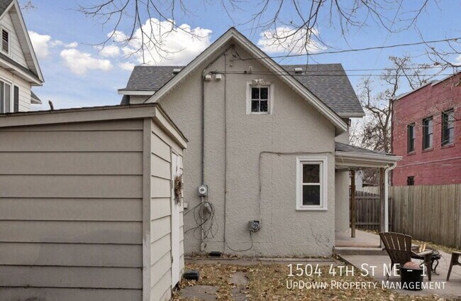 Building Photo - 1504 4th St NE