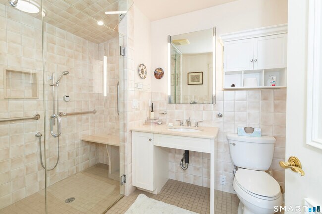 Building Photo - 18 Rockland Park