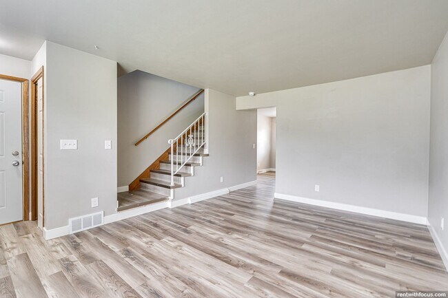 Building Photo - 1500 W Pershing St