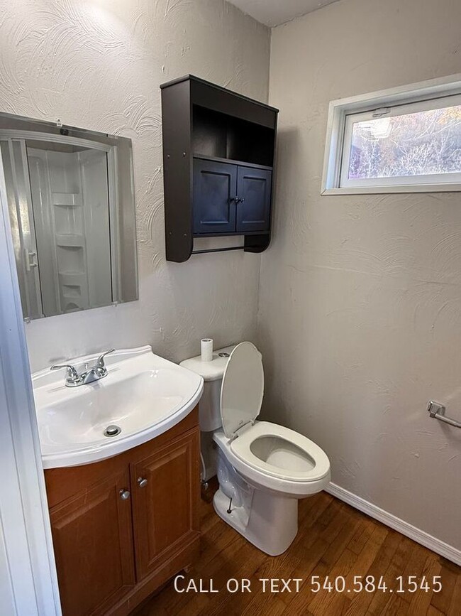 Building Photo - 1019 Ray Rd SE