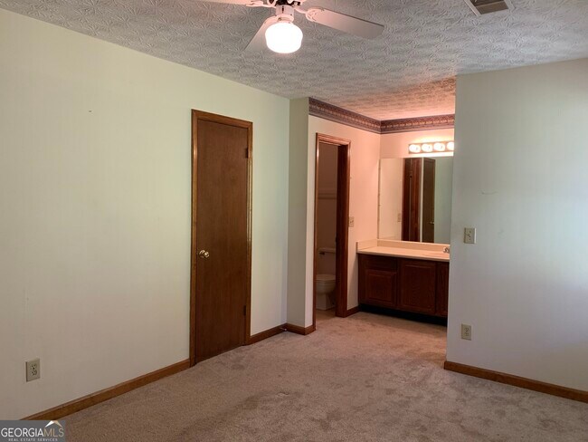 Building Photo - 1103 Booth Ct SW