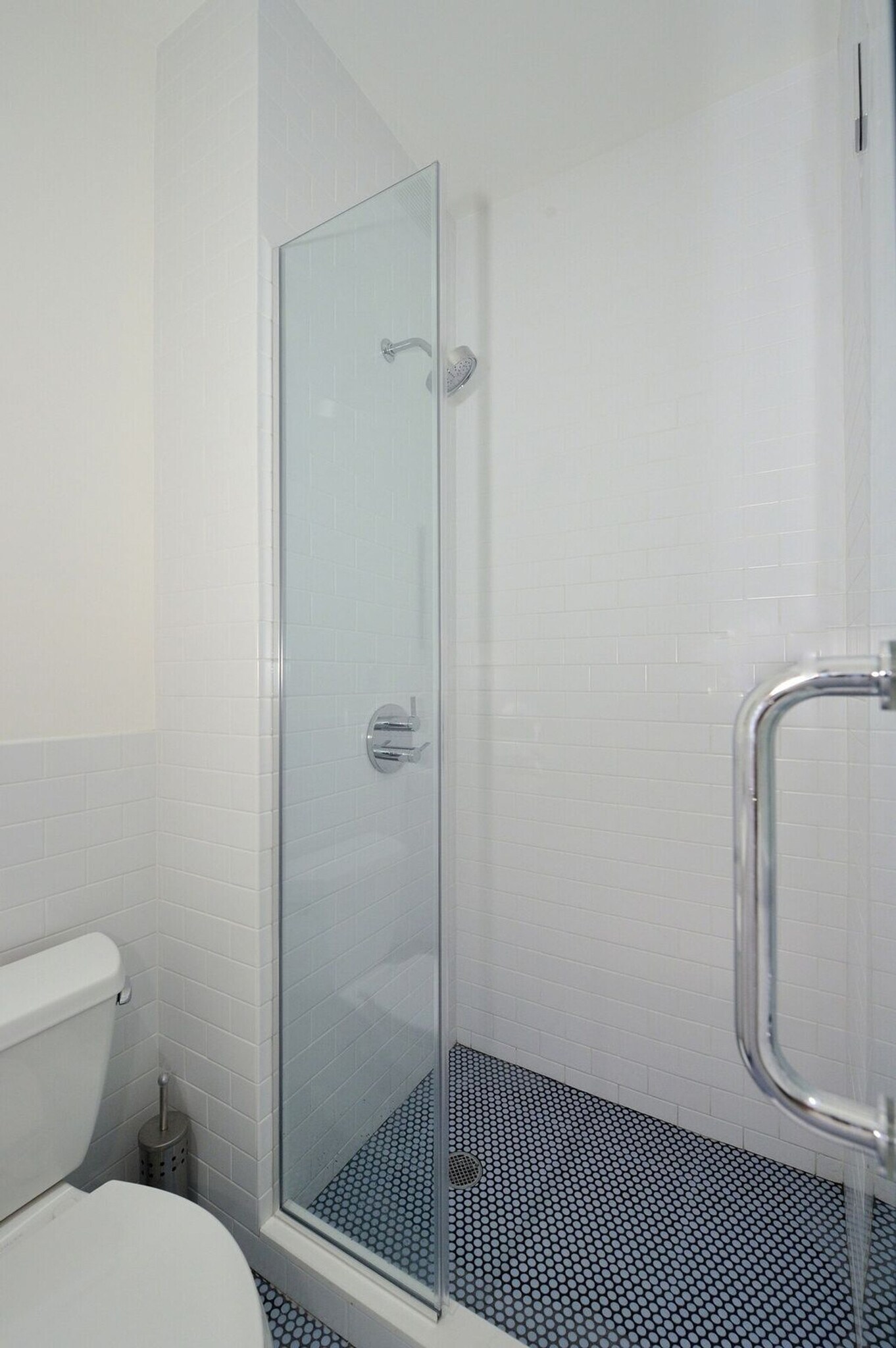 Building Photo - 348 W 45th St