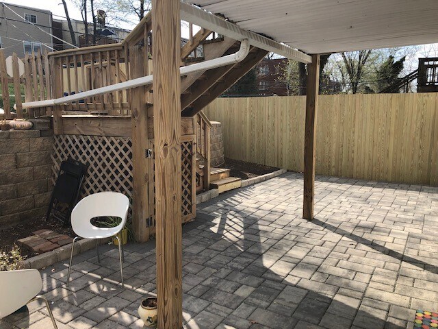 Building Photo - 1267 Meigs Place NE, Unit #3