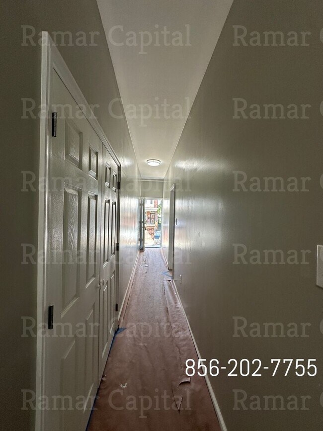 Building Photo - 1442 Princess Ave