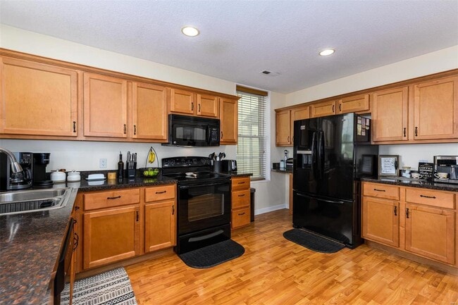 Building Photo - 4427 Neosho St