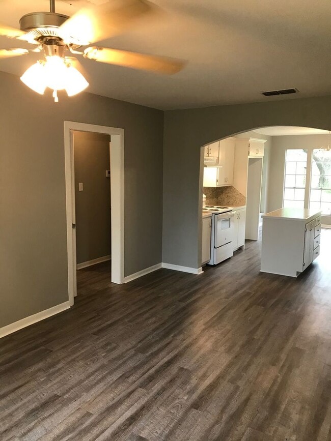 Building Photo - Available Soon!