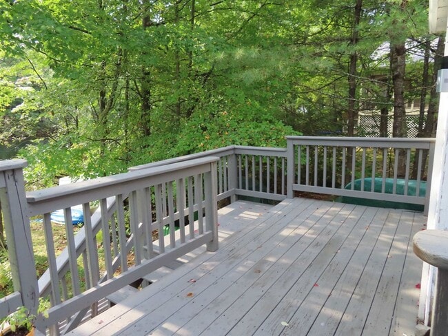 Building Photo - **Winter Rental** Fully Furnished, Beautif...