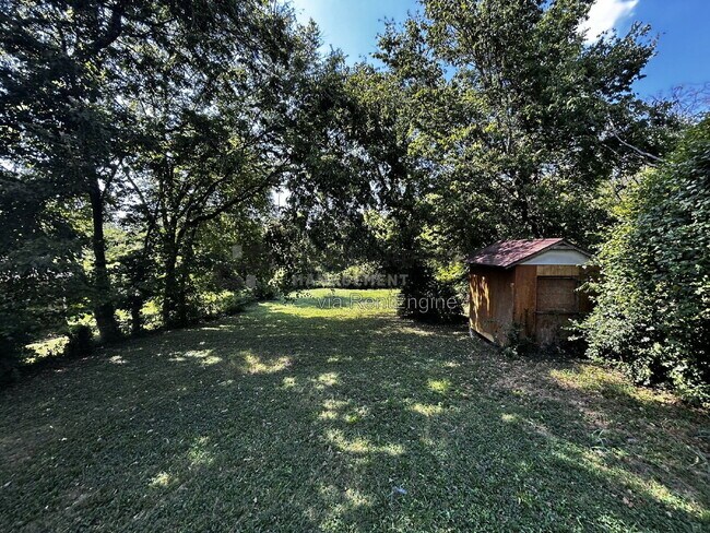 Building Photo - 1555 Salerno Dr