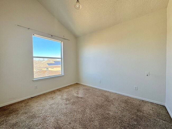 Building Photo - Northeast El Paso 3 Bed Refrig A/C