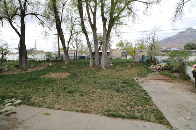 Building Photo - Provo Home Near the Foothills