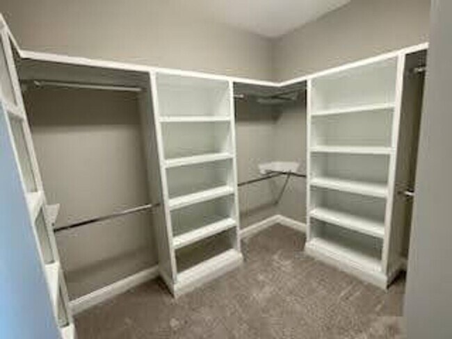 Building Photo - Elegant 4-Bedroom Home with Modern Upgrades, Fenced Yard, and Outdoor Living