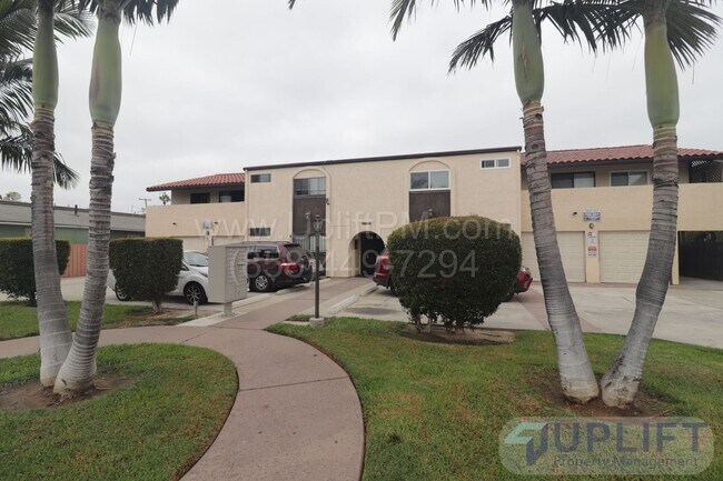 Building Photo - 2-bedroom, 2-bathroom home in a gated comm...