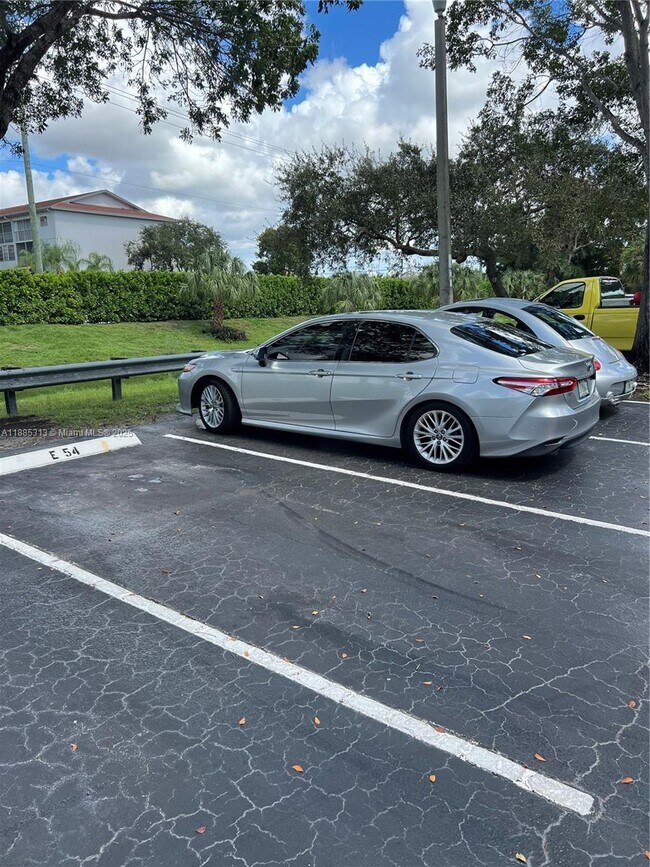 Building Photo - 12550 SW 15th St