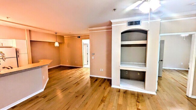 Building Photo - ANNUAL UNFURNISHED GROUND FLOOR CONDO 3 BED 2 BATH